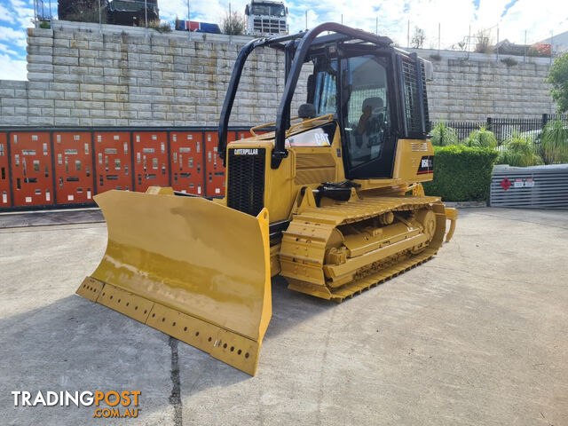 Caterpillar D5G XL Bulldozer (Stock No. 89687)