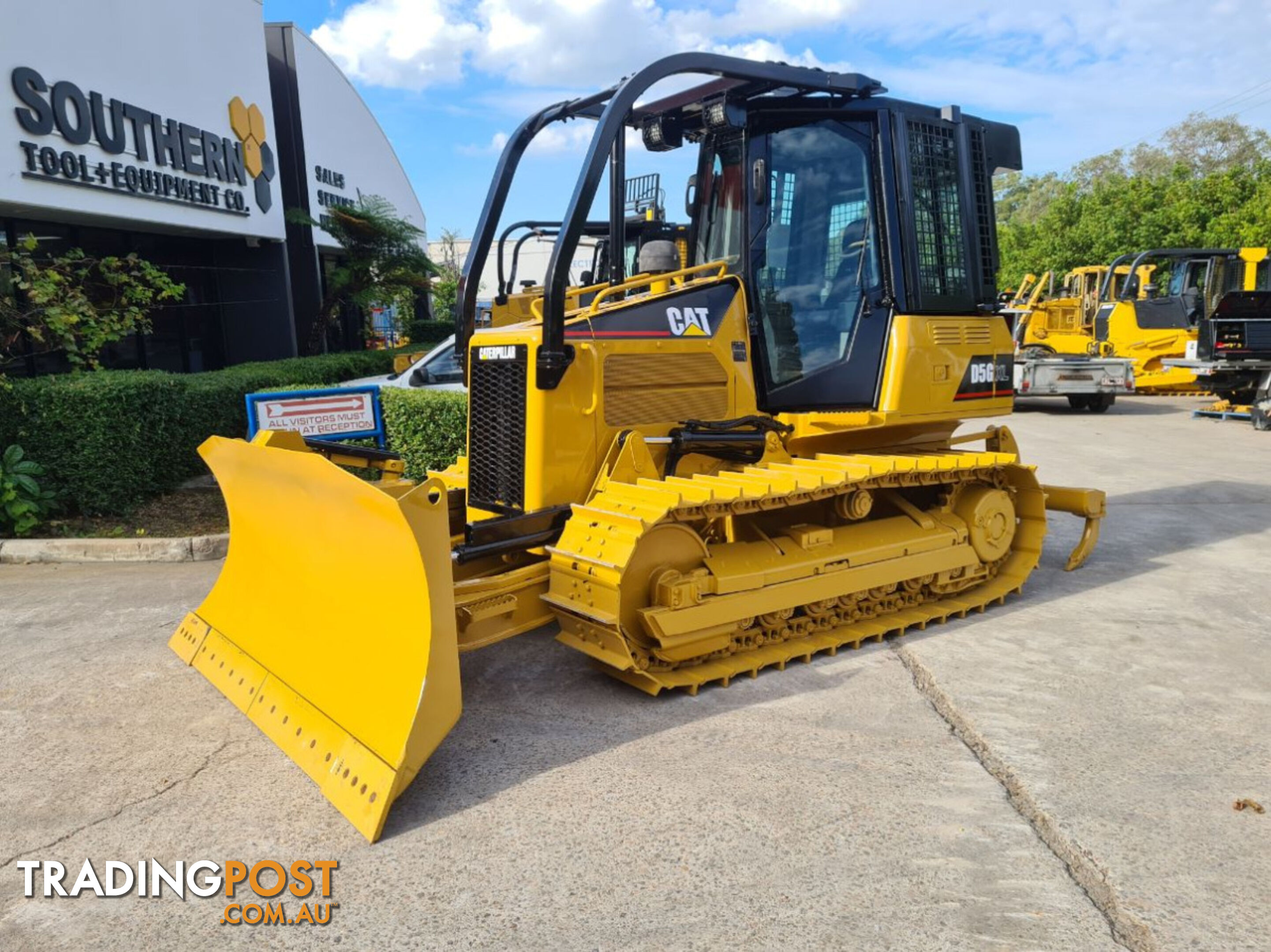 Caterpillar D5G XL Bulldozer (Stock No. 89687)