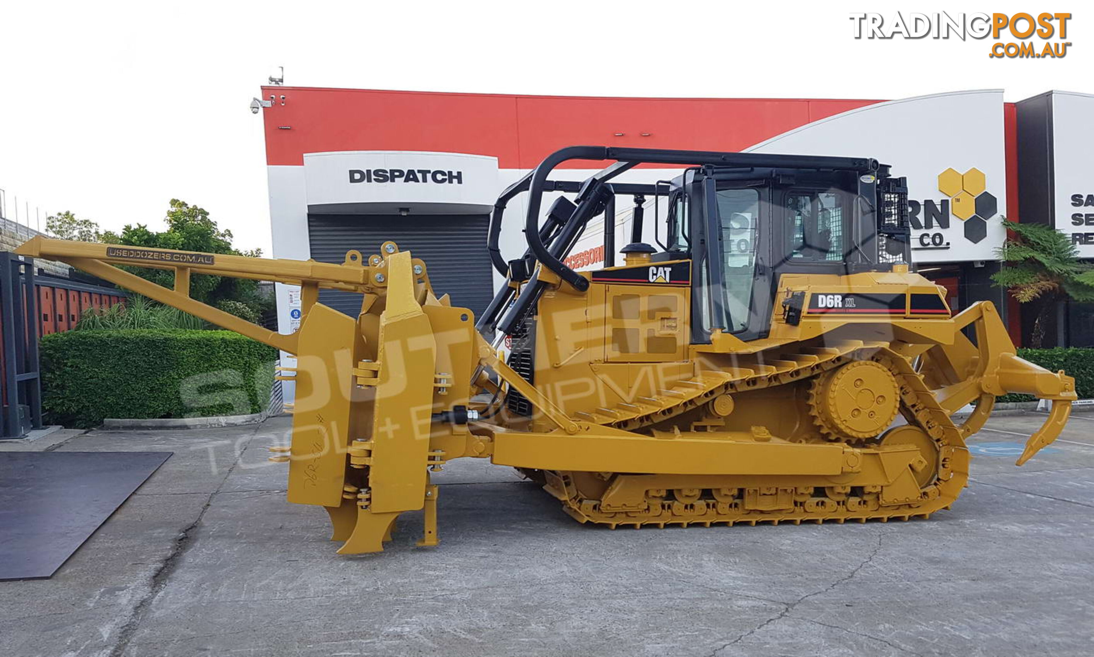 CATERPILLAR D6R XL Bulldozer SU Blade Stick Rake & Tree Spear fitted