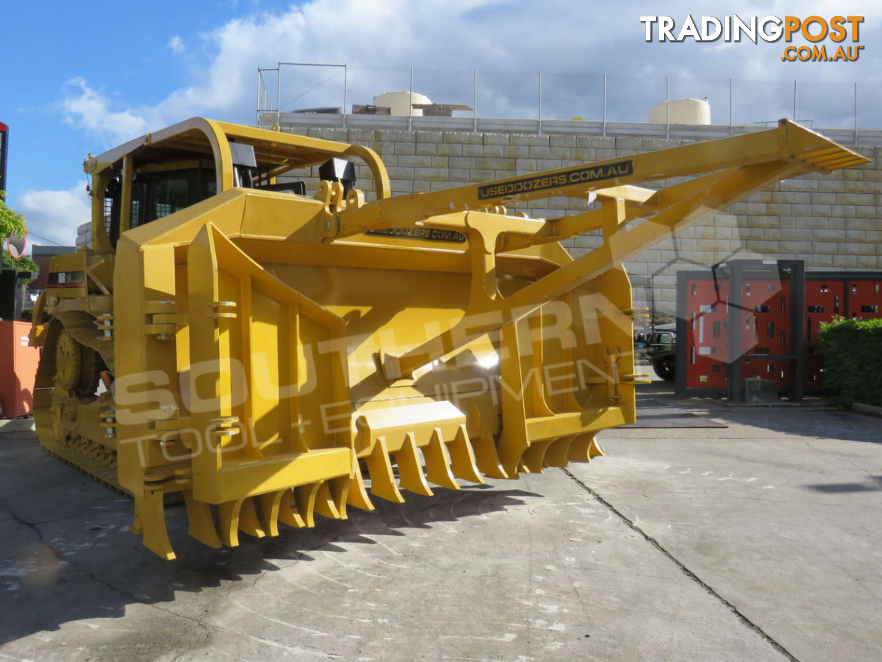 Caterpillar D6R XW Bulldozer Rippers Stick Rake & Tree Spear