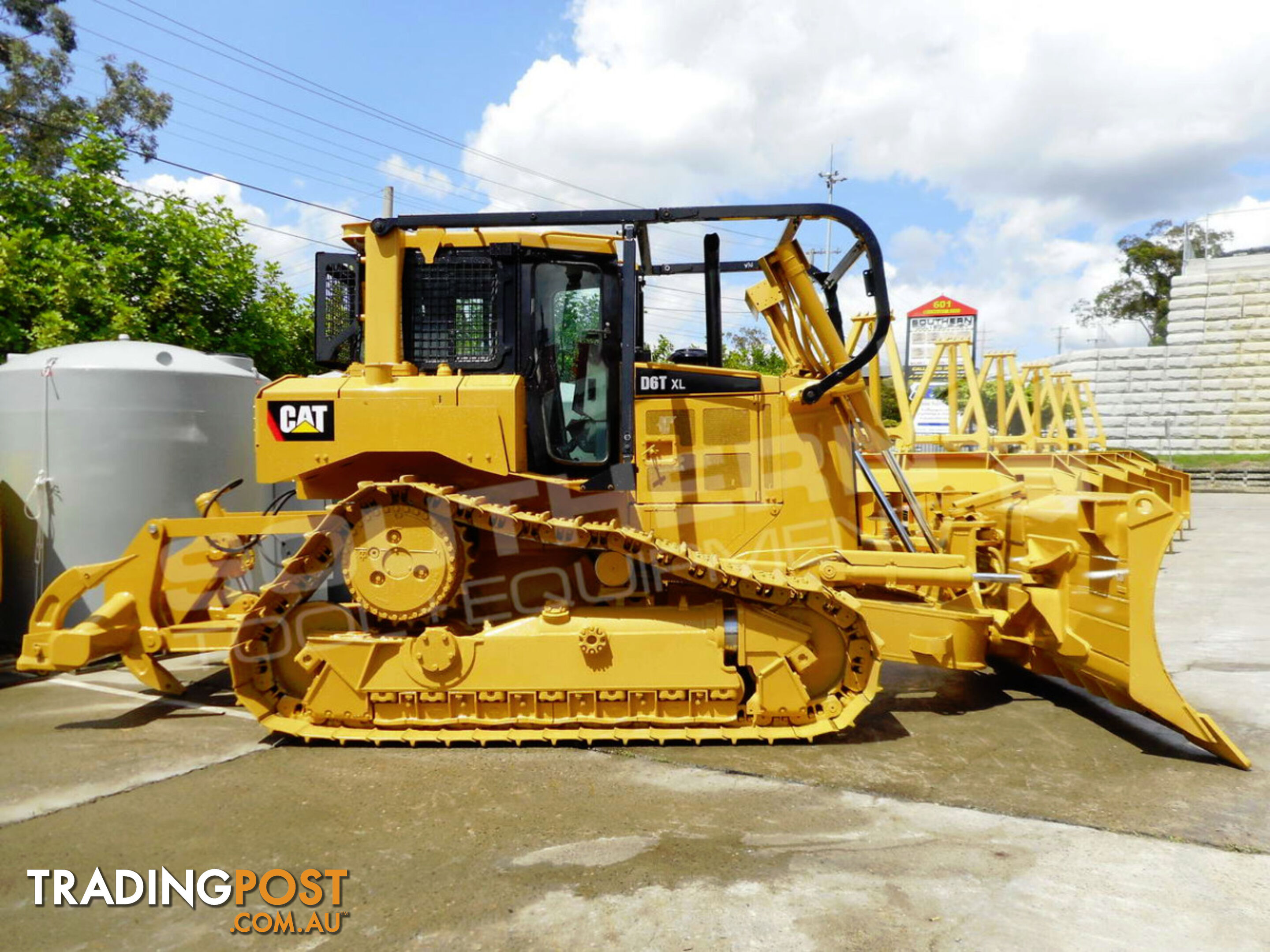 Caterpillar D6T D6R D6H Dozers Screens & Sweeps 