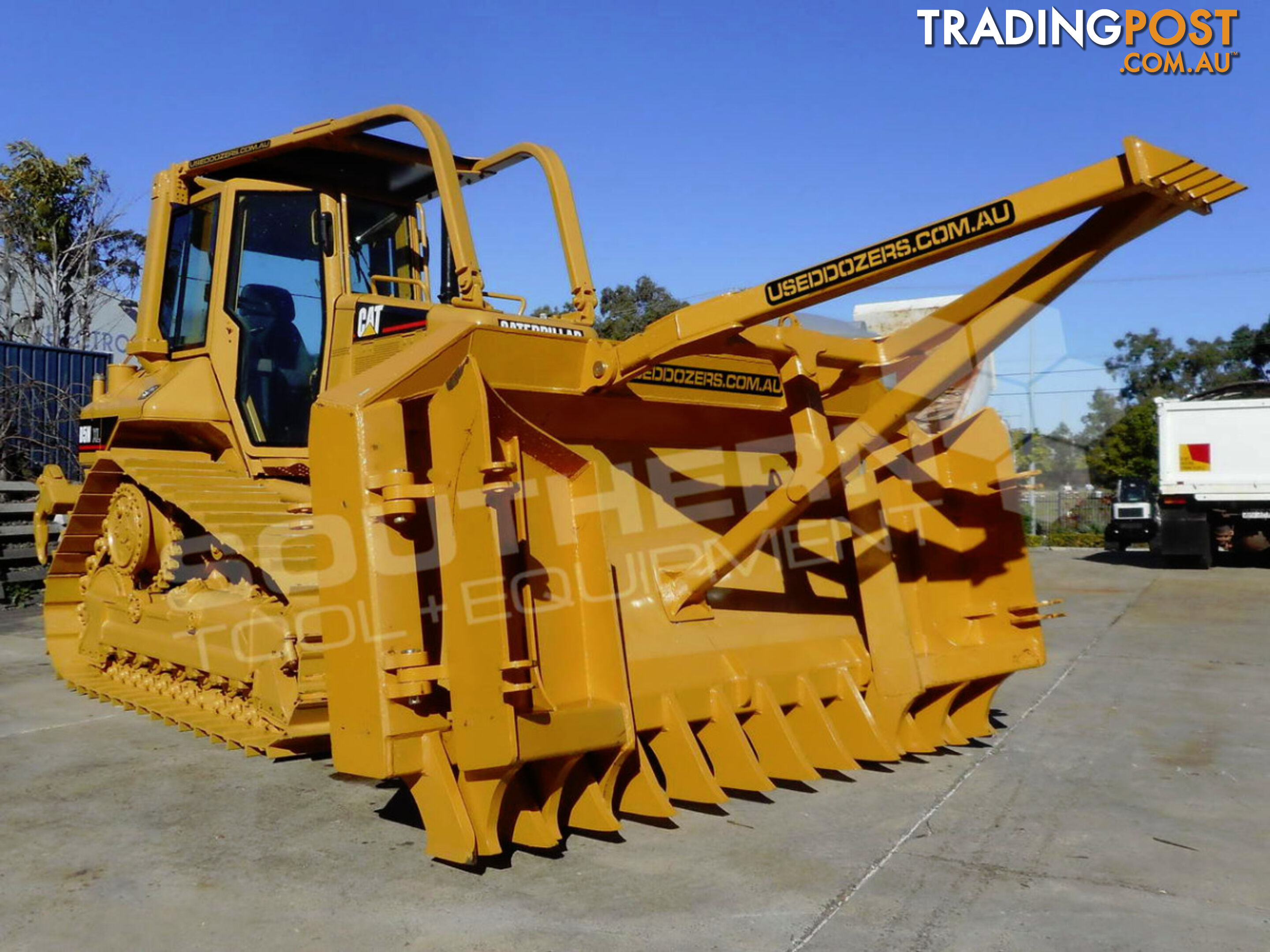 Heavy Duty Caterpillar D5M D6M Dozer Bi-Folding Stick Rake 