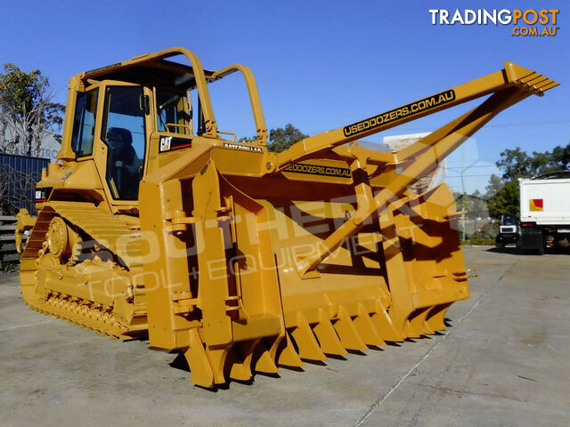 Heavy Duty Caterpillar D5M D6M Dozer Bi-Folding Stick Rake 