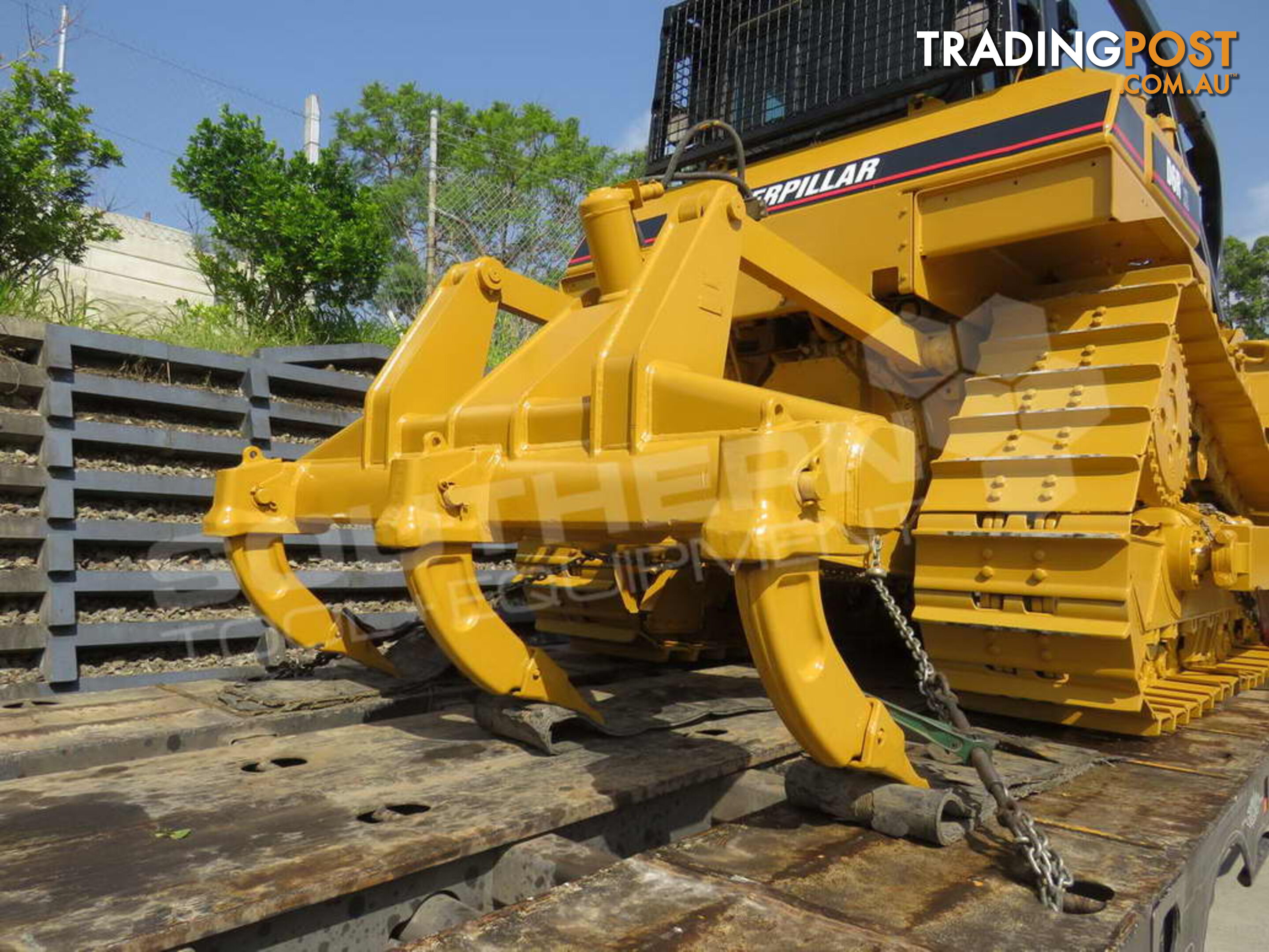 D6R XL Bulldozer SU Blade Stick Rake & Tree Spear fitted