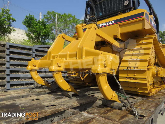 D6R XL Bulldozer SU Blade Stick Rake & Tree Spear fitted