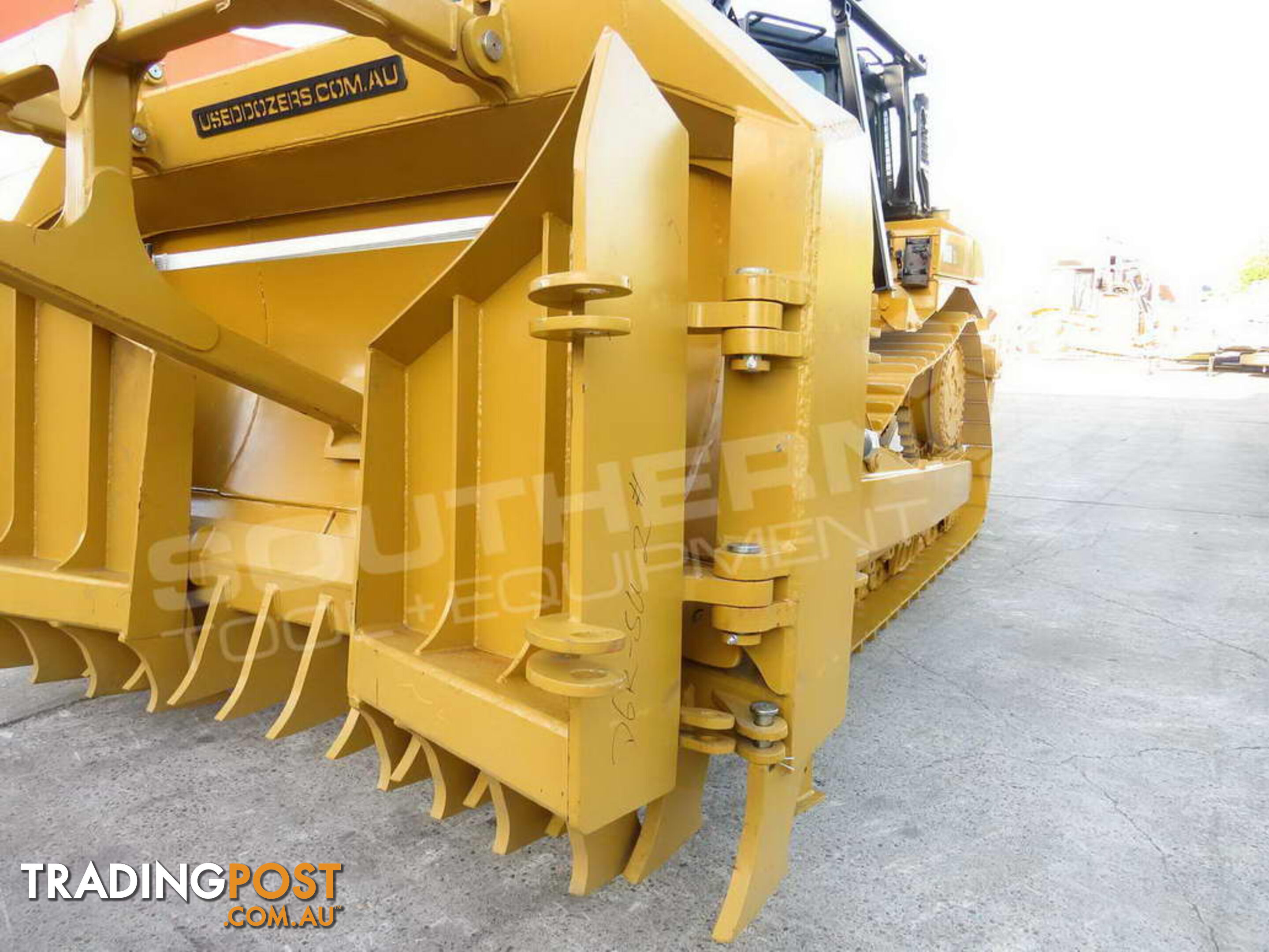 D6R XL Bulldozer SU Blade Stick Rake & Tree Spear fitted