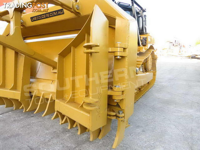 D6R XL Bulldozer SU Blade Stick Rake & Tree Spear fitted