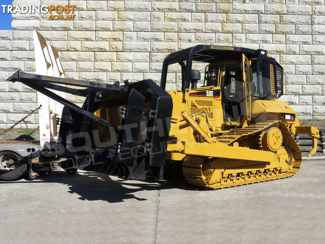 Caterpillar D6N XL Bulldozer Stick Rake Fitted SU Blade