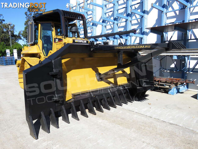 Caterpillar D6N XL Bulldozer Stick Rake Fitted SU Blade