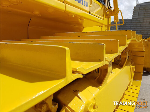  2013 Komatsu D65WX-17 Dozer