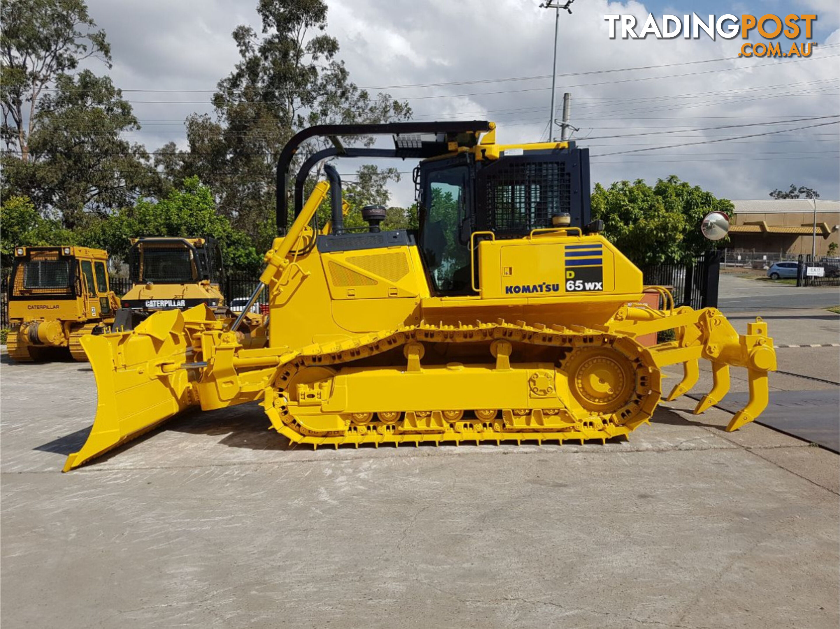  2013 Komatsu D65WX-17 Dozer