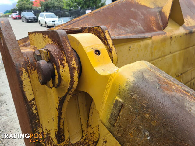 2012 Caterpillar D8T Bulldozer (Stock No. 89693) 