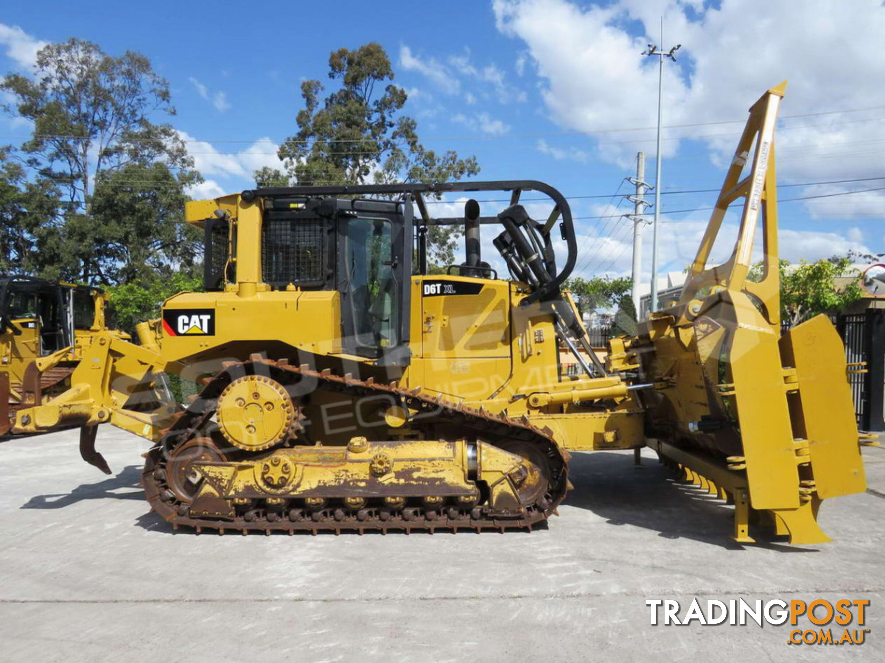 Caterpillar D6T XL VPAT Dozer w Stick Rakes & Tree Spear fitted (Stock No. 2315)