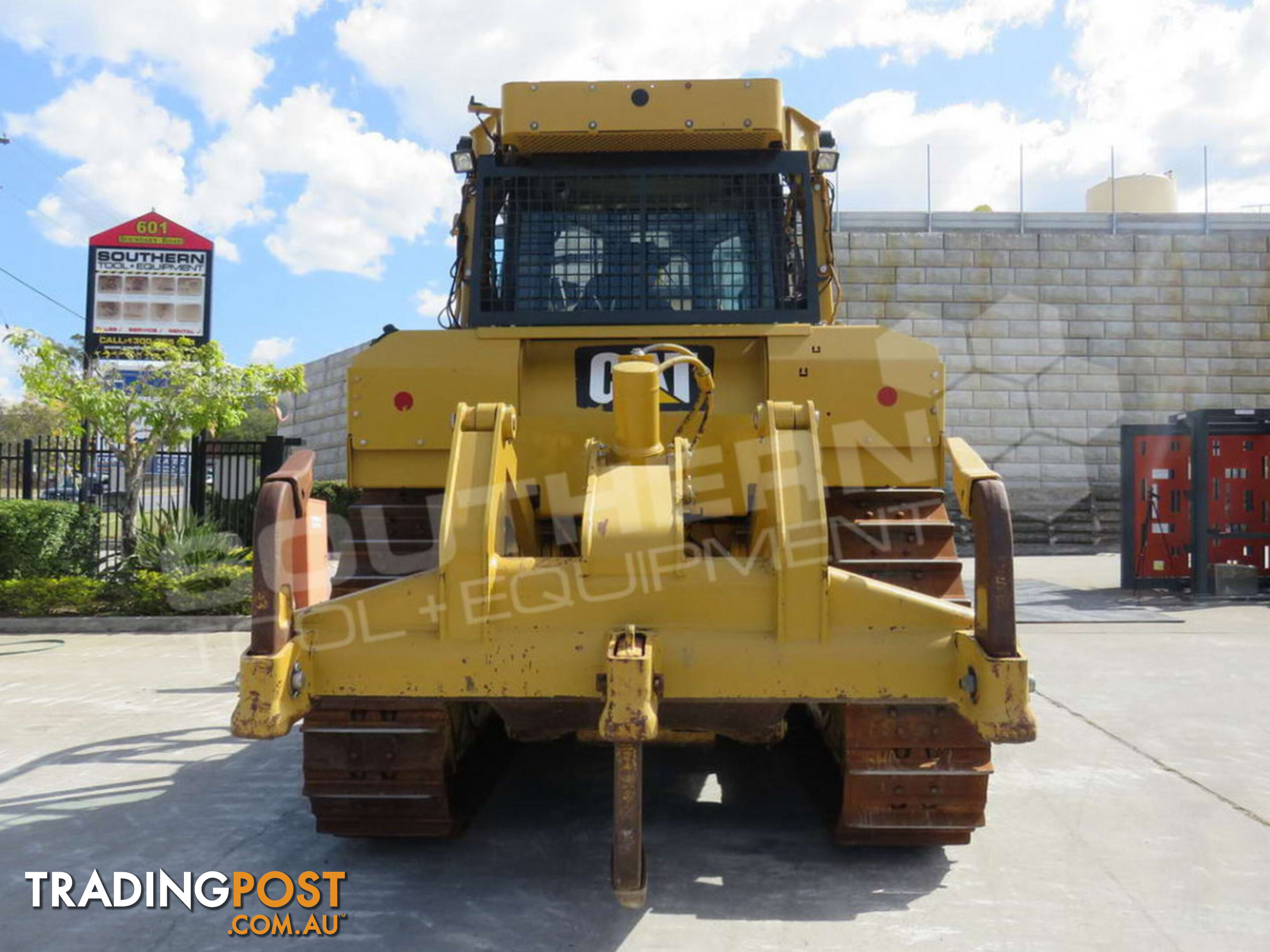 Caterpillar D6T XL VPAT Dozer w Stick Rakes & Tree Spear fitted (Stock No. 2315)