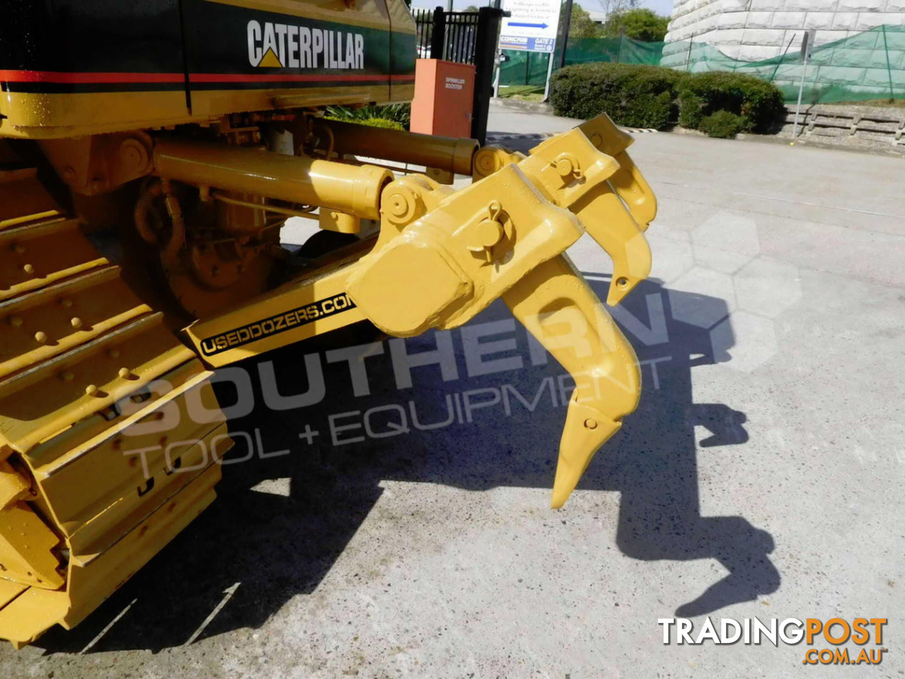 Caterpillar D5N Two Barrel Dozer Rippers