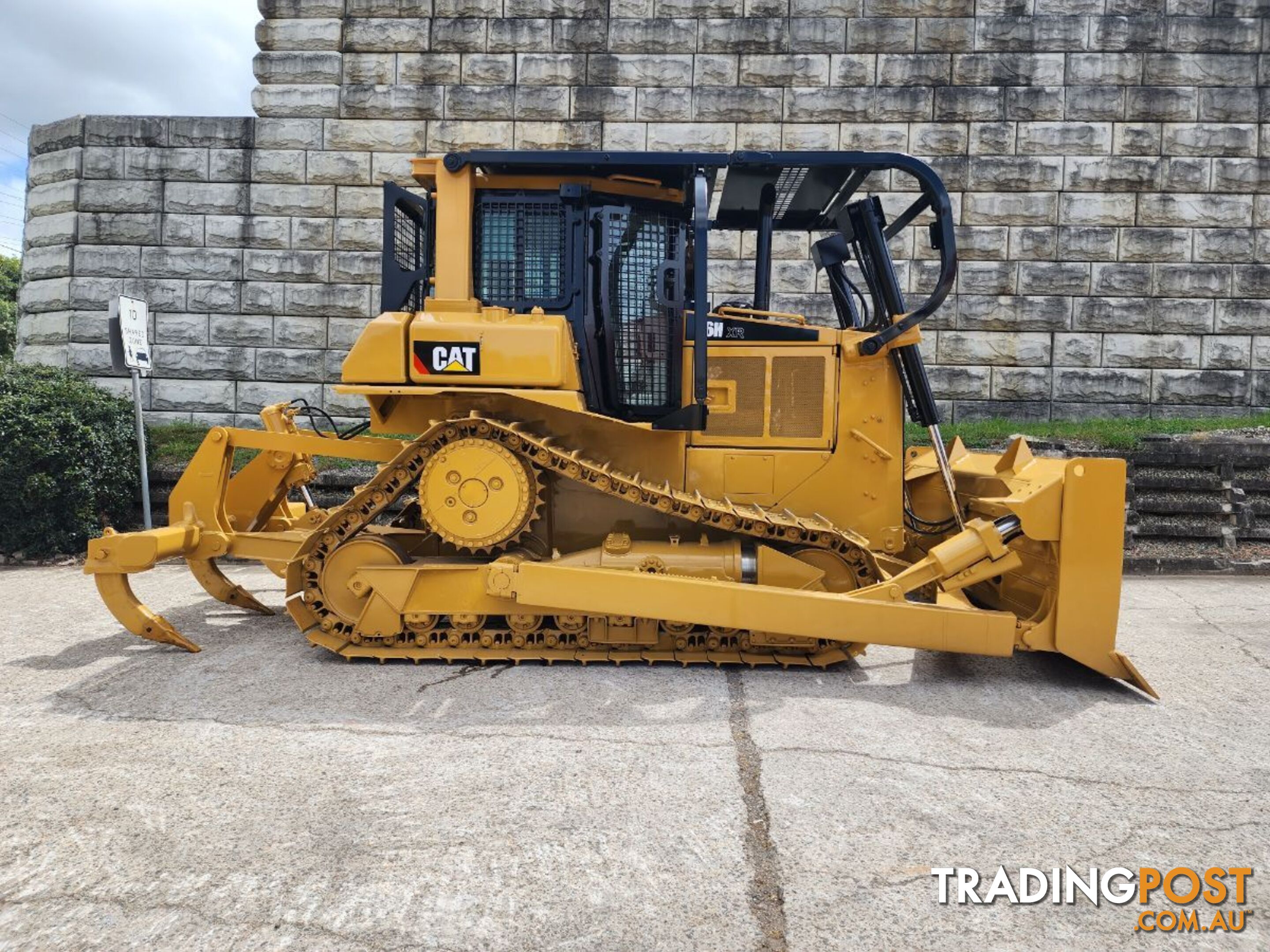 Caterpillar D6H XR Bulldozer (Stock No. 94811)