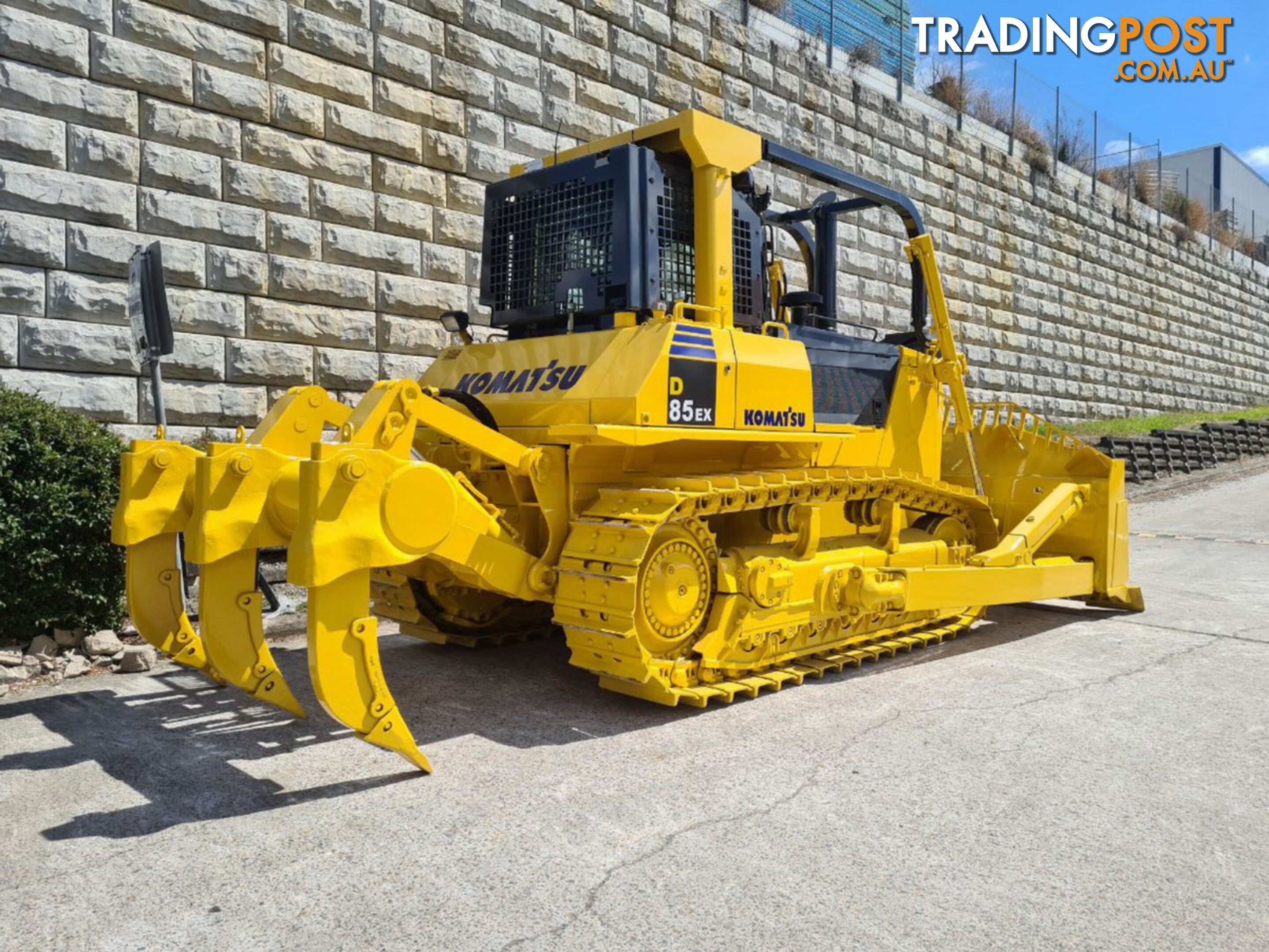 Komatsu D85EX-15E0 dozer (Stock No. 89670) 