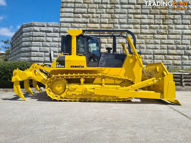 Komatsu D85EX-15E0 dozer (Stock No. 89670) 