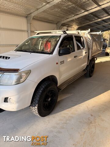 2015 Toyota Hilux Ute Manual - photo 3 of 4