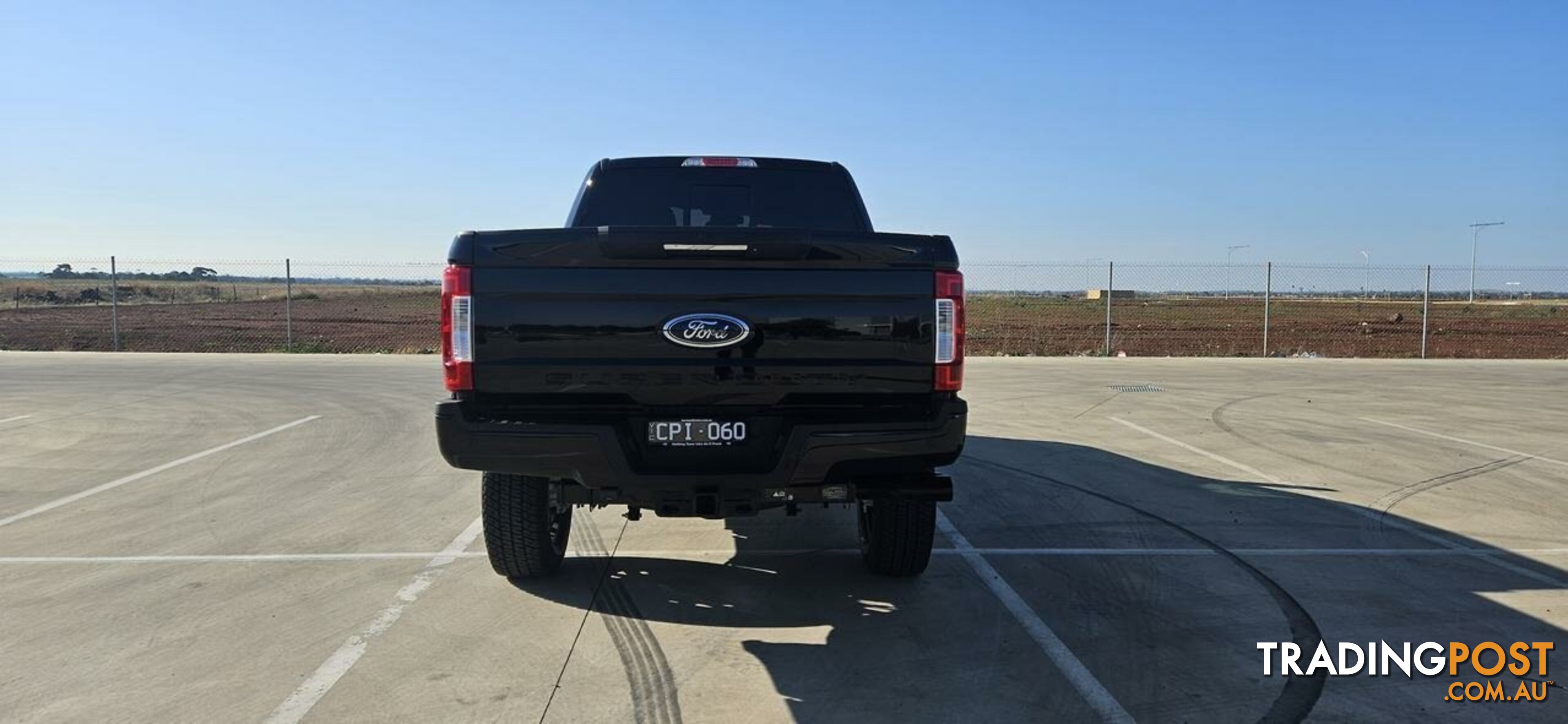 2019 FORD F250 LARIAT BADGE UTILITY