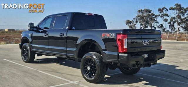 2019 FORD F250 LARIAT BADGE UTILITY