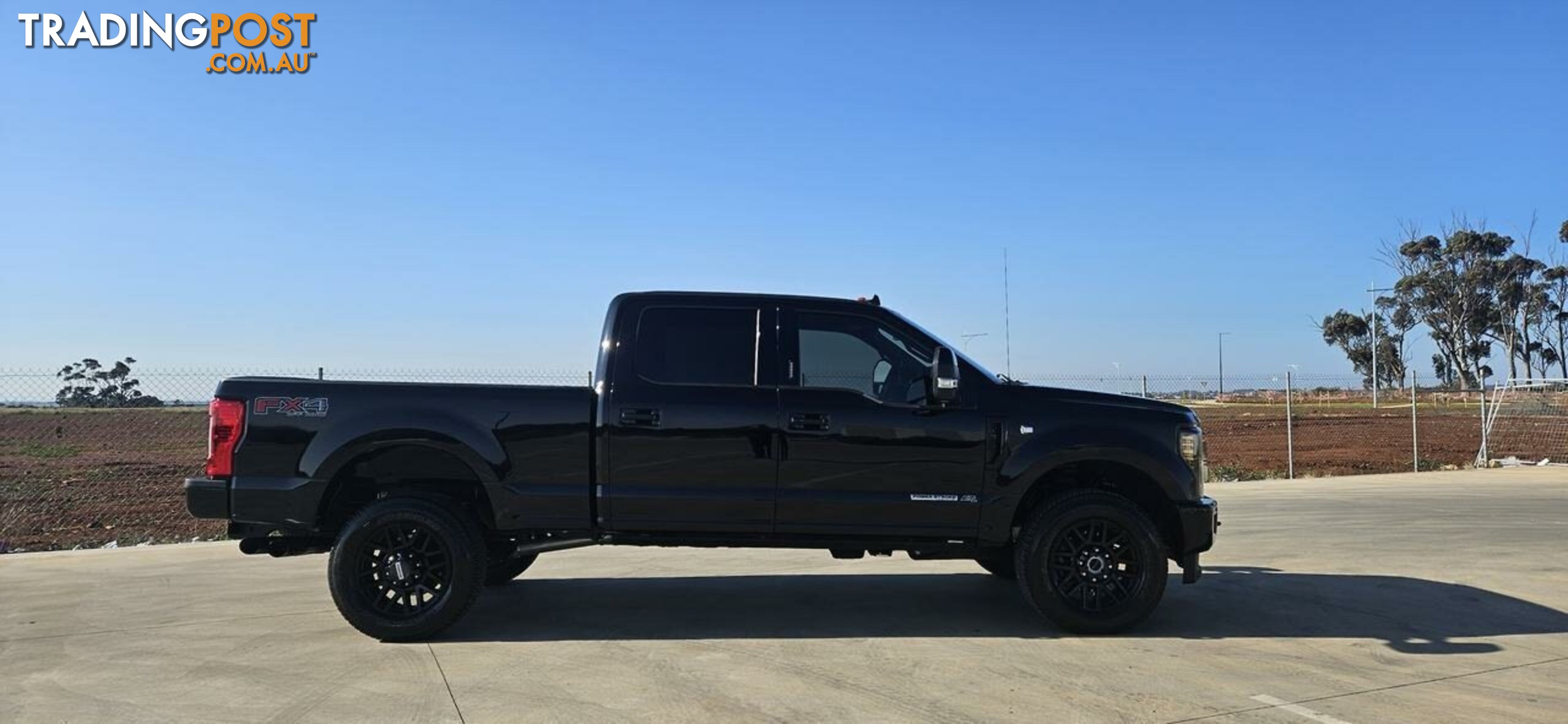 2019 FORD F250 LARIAT BADGE UTILITY