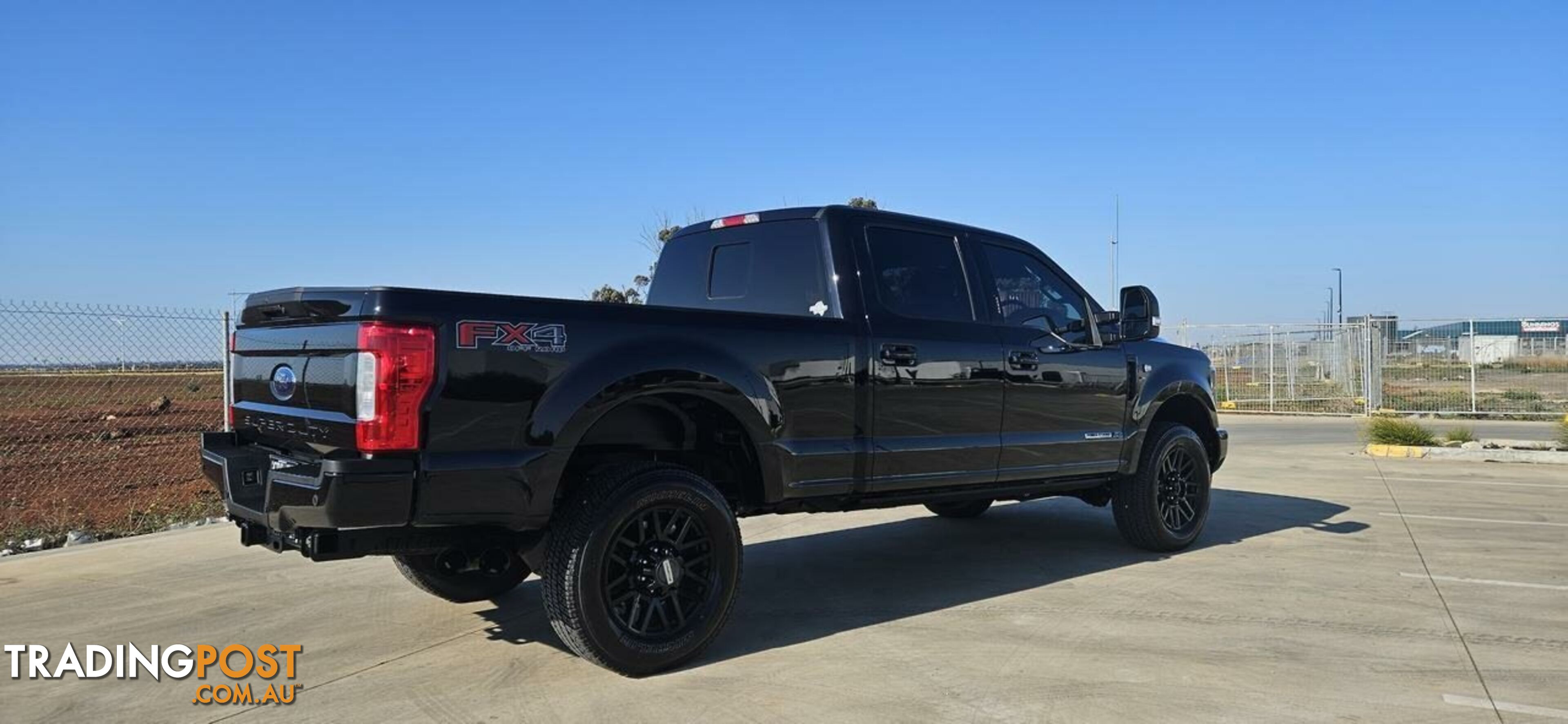 2019 FORD F250 LARIAT BADGE UTILITY