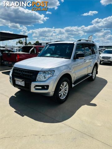 2015   EXCEEDLWB(4X4)  4D WAGON - photo 3 of 17