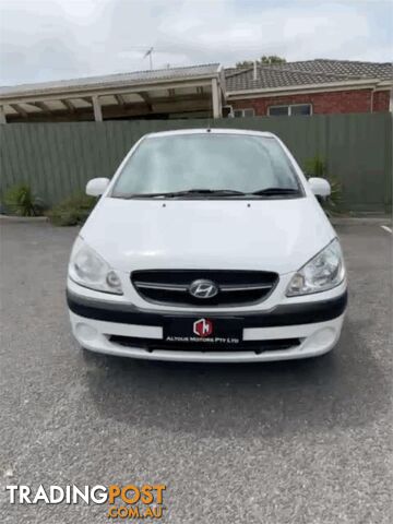 2010 HYUNDAI GETZ S  3D HATCHBACK