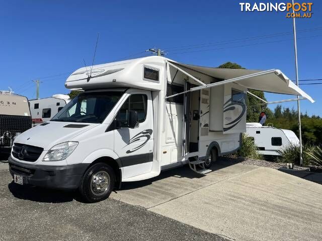 USED 2013 SUNLINER HOLIDAY MOTORHOME