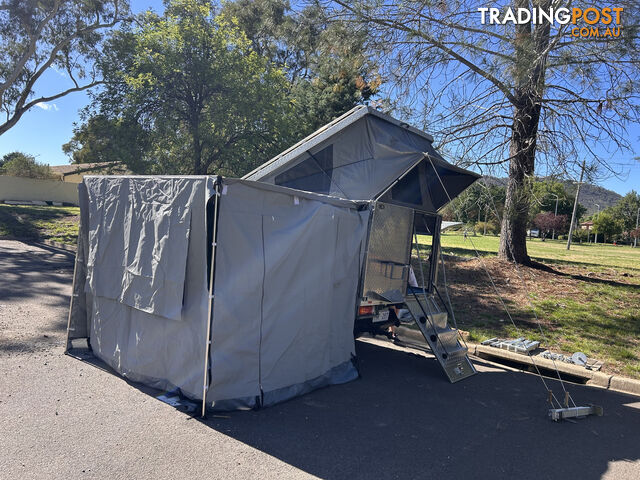 Slide on (jack-off) camper. Excellent condition.