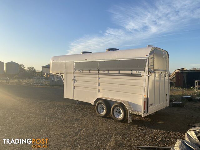 2 HORSE GOOSENECK - photo 3 of 5
