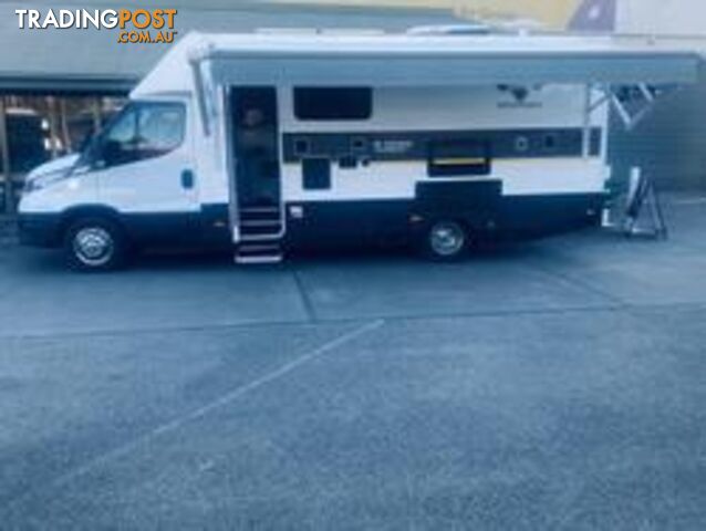 2025 JB CARAVANS 73M SLIDE OUT TOURER MOTORHOME  - photo 5 of 29