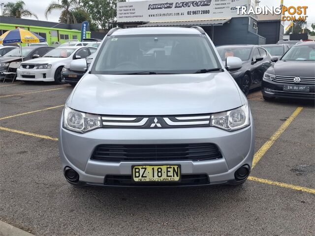 2013 MITSUBISHI OUTLANDER ES ZJMY14 WAGON - photo 2 of 29