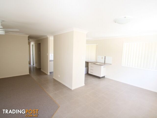 1/20 Fairlie Court KALLANGUR QLD 4503