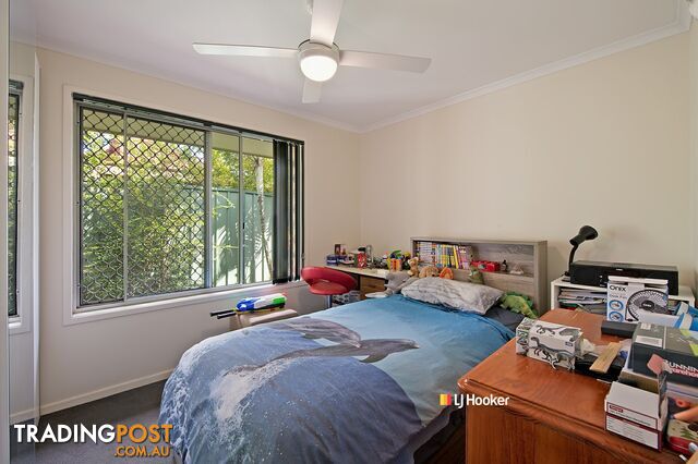 19 Eyre Avenue PETRIE QLD 4502