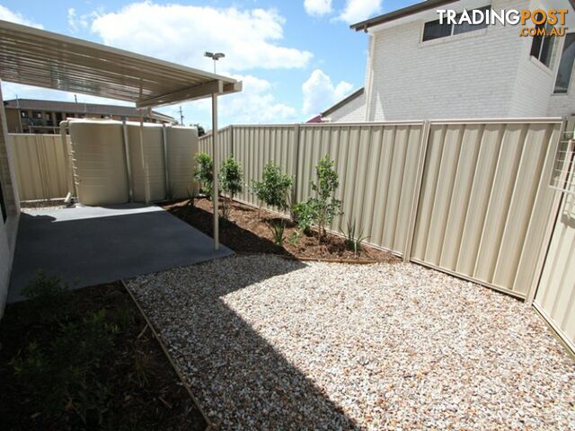 2/11 Storey Road KALLANGUR QLD 4503