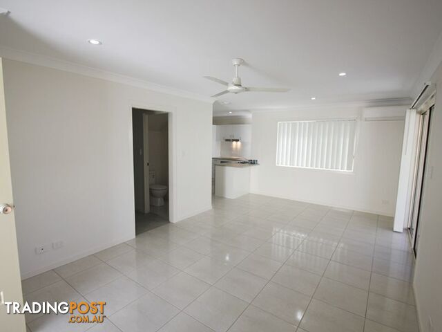 2/11 Storey Road KALLANGUR QLD 4503