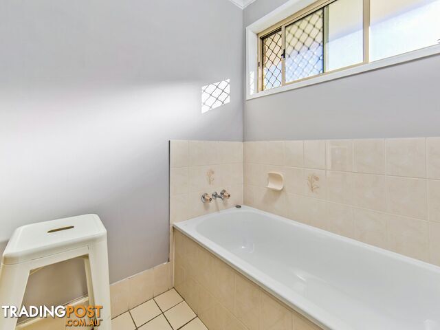 15 Poplar Place KALLANGUR QLD 4503