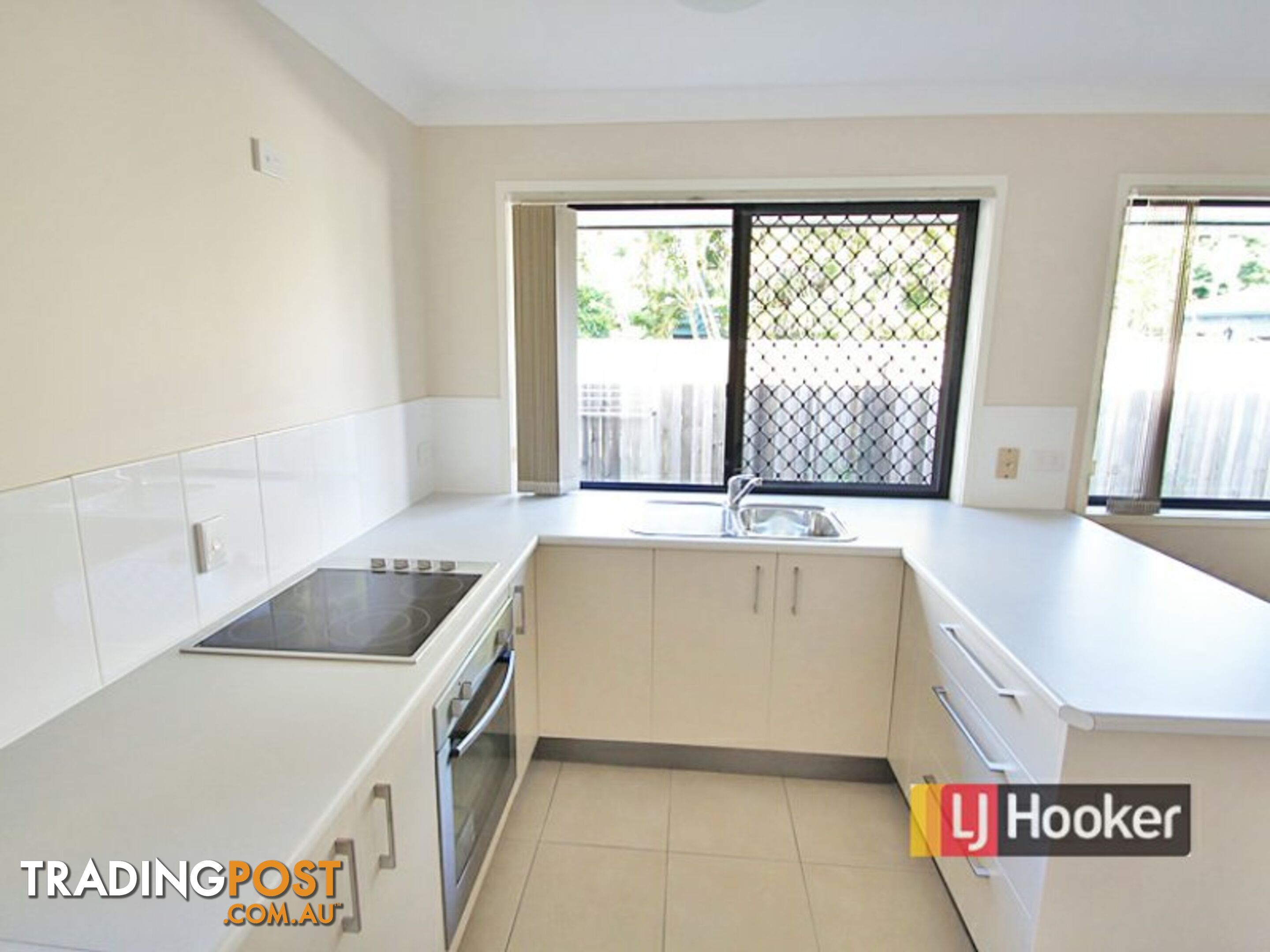 Unit 2/8 Glendon Court KALLANGUR QLD 4503