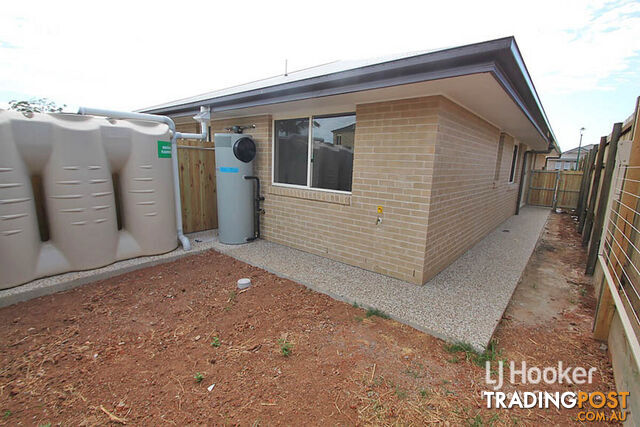 Unit 2/11 Braxlaw Crescent DAKABIN QLD 4503