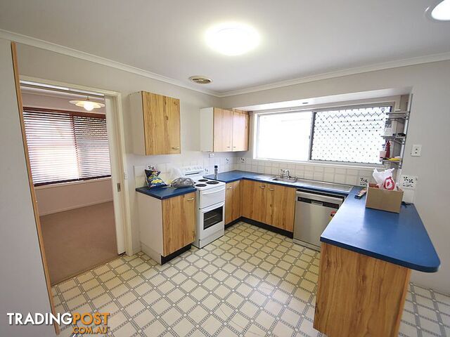 27 Leis Road KALLANGUR QLD 4503