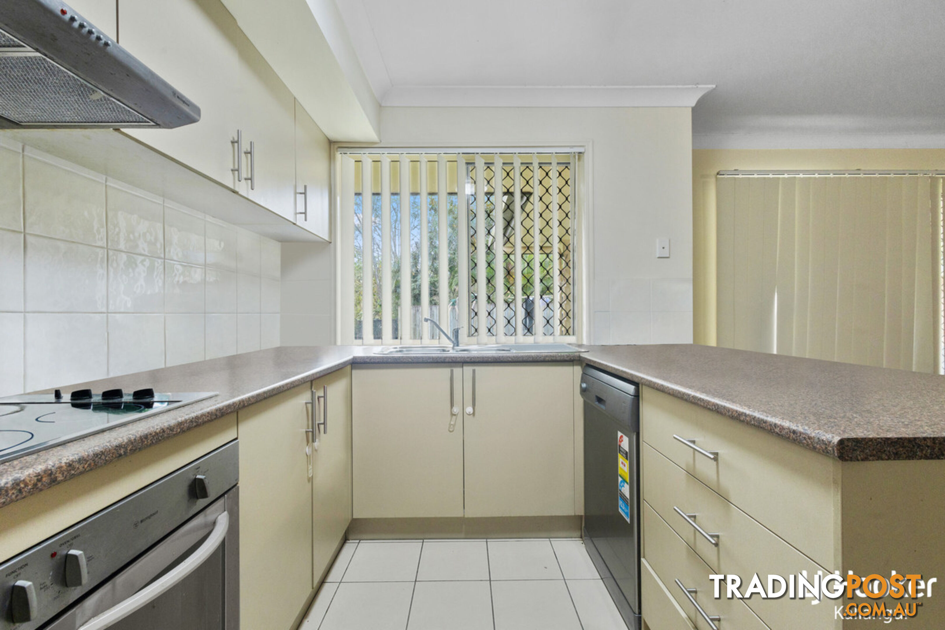 21 Adam Court KALLANGUR QLD 4503