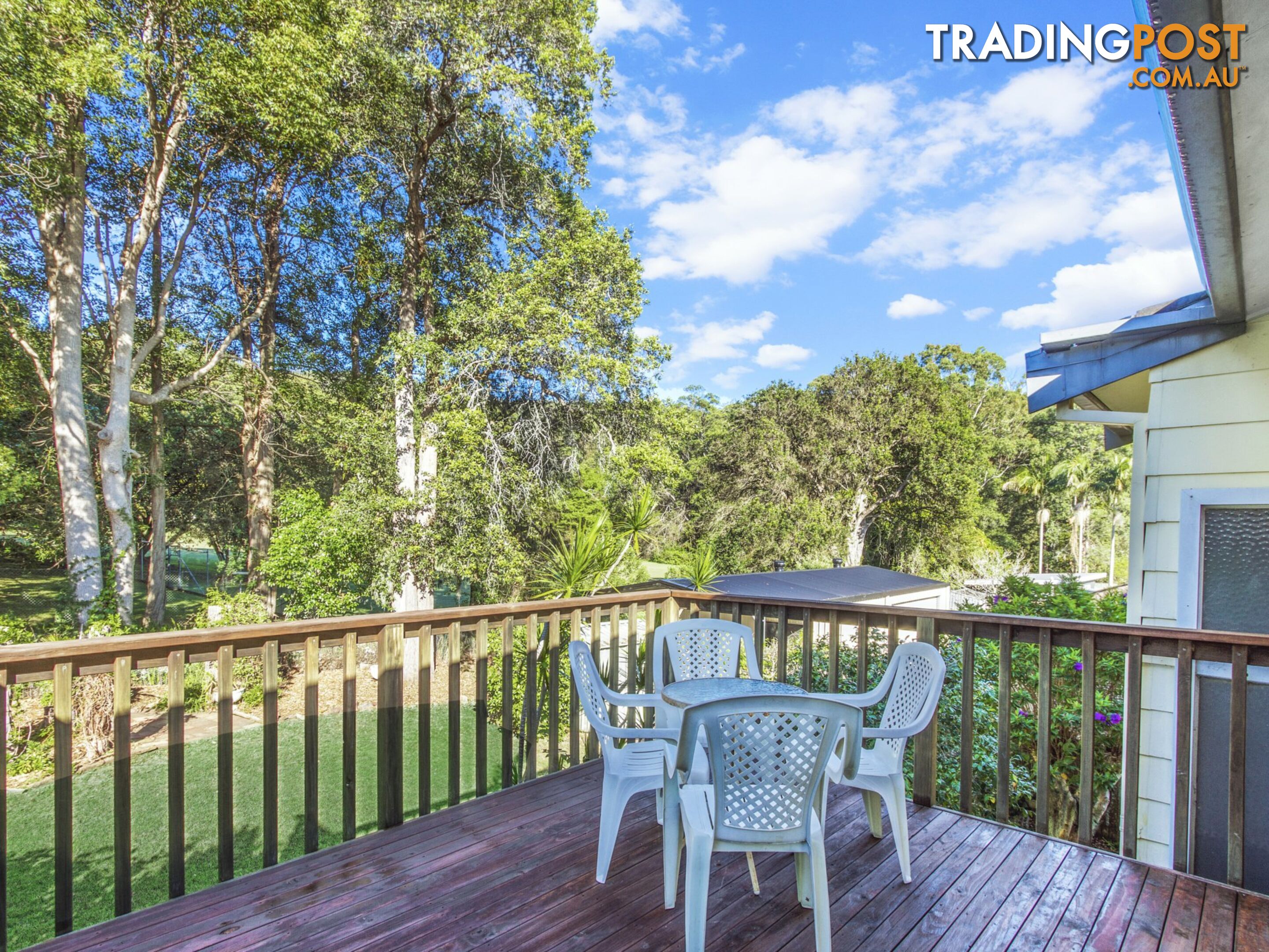 16 Priestley Parade POINT CLARE NSW 2250