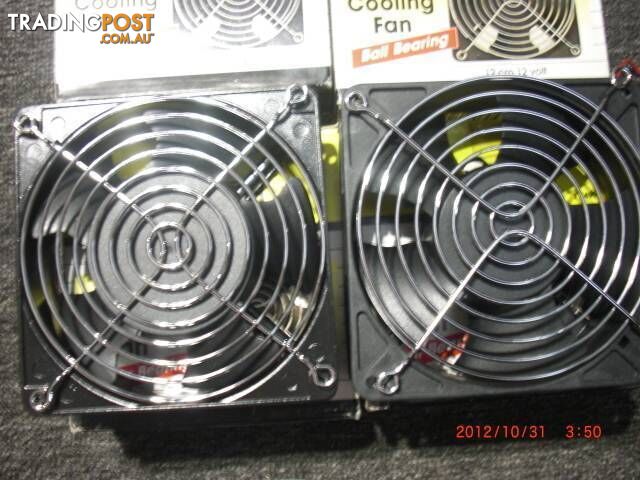NEW DICK SMITH Y8499 12V 100MM ROTARY FAN NEW IN BOX - photo 3 of 4