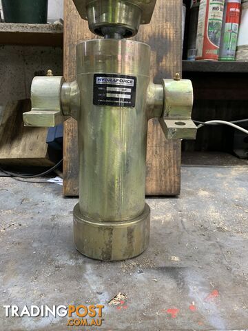 Hydraulic Cylinder