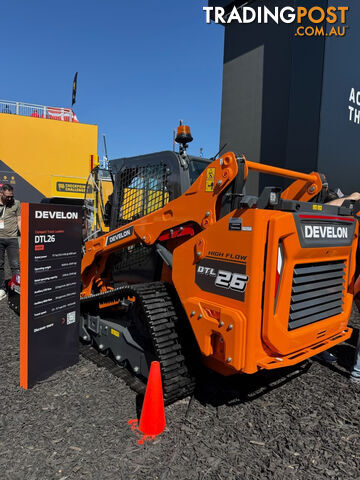 Develon DTL26 Skid Steer Loader