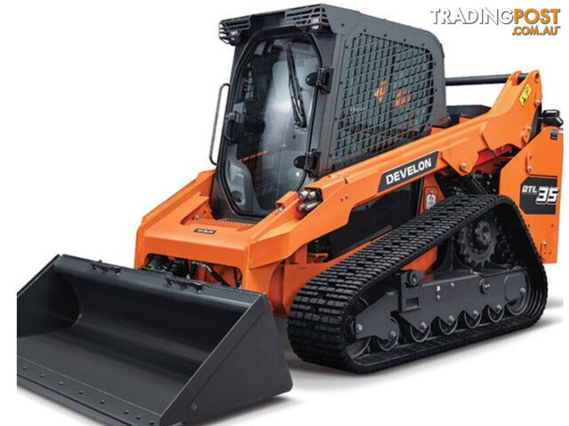 Develon DTL35 Skid Steer Loader