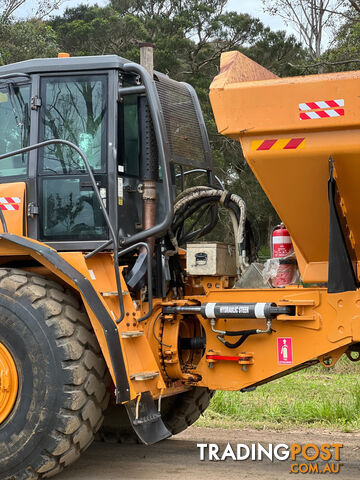 CASE 340 Articulated Off Highway Truck