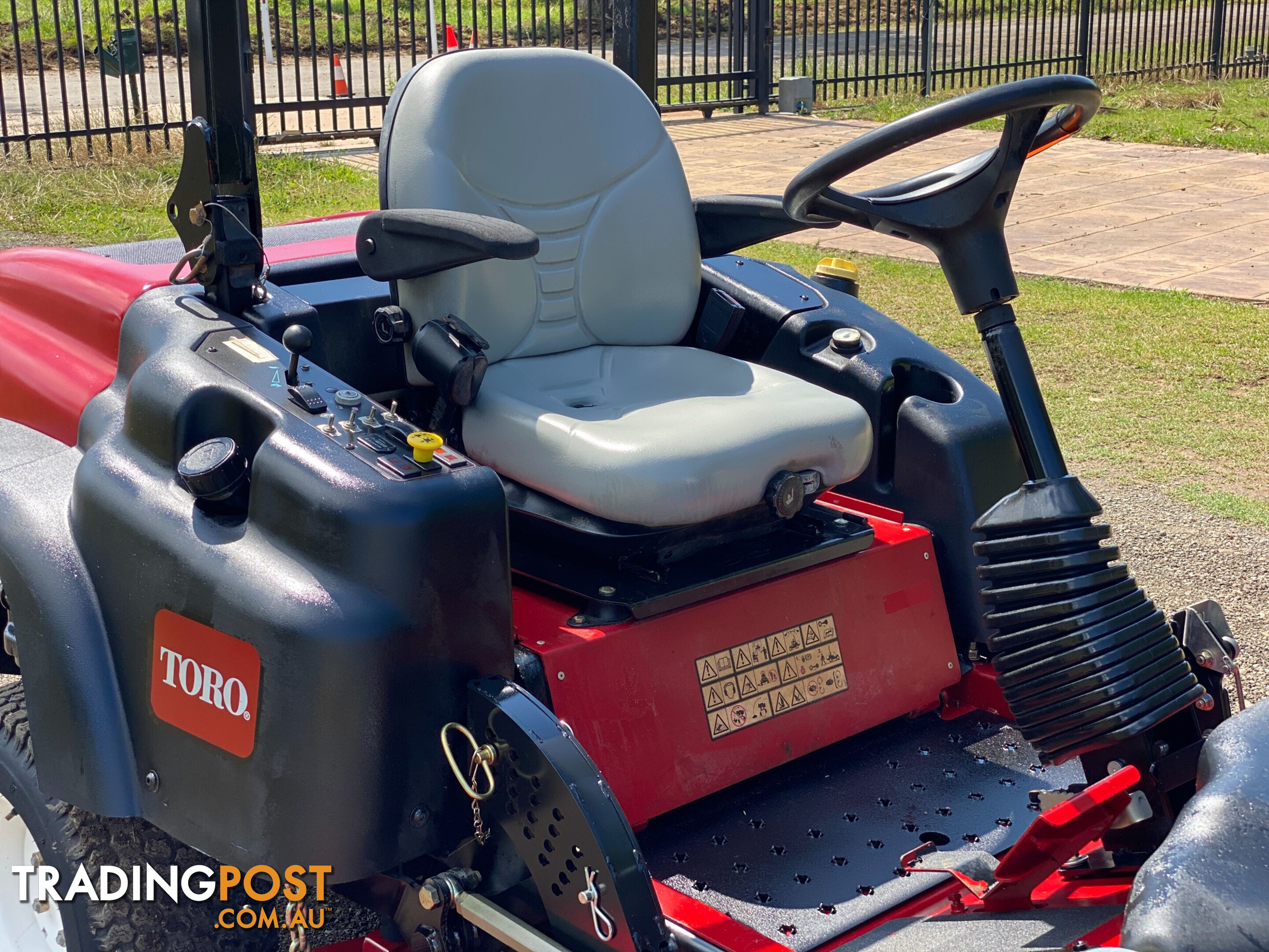 Toro Groundmaster 360 Standard Ride On Lawn Equipment